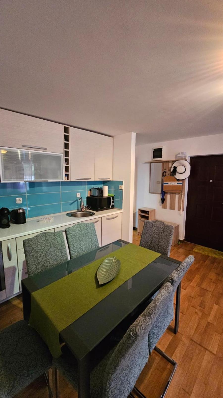 Nika Budva-przno *